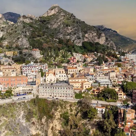 Cali Taormina